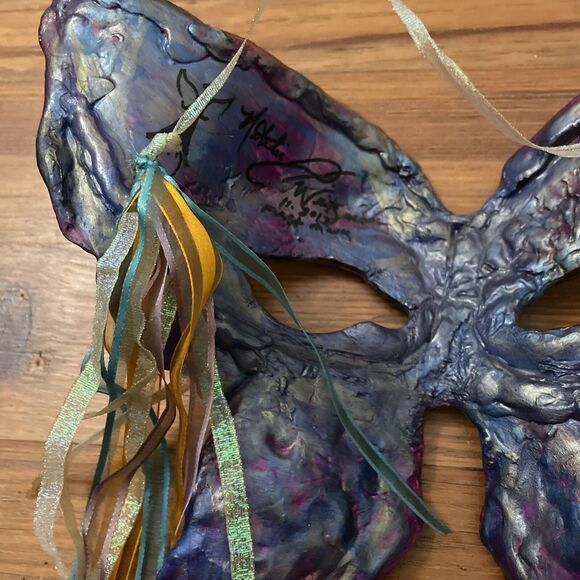Mardi Gras Mask Butterfly Handcrafted Signed Iridescent Purple Gold - Picture 10 of 12
